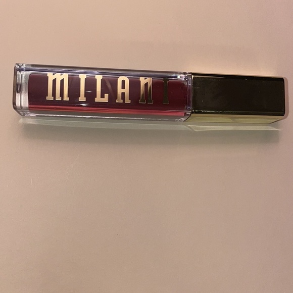 MILANI Amore Satin Matte Lip Crème - Elegant 11- 0.22oz - Picture 3 of 7